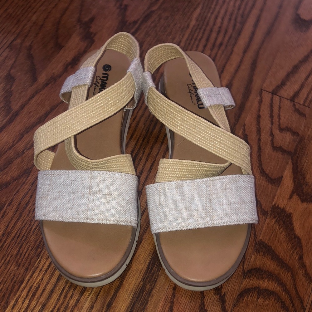 Cream and Tan Elastic Strap Sandals with Open Back